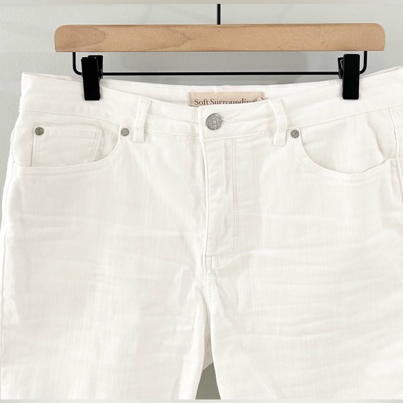 Soft Surroundings 8.5” White Denim Shorts Size 10 - Picture 3 of 7